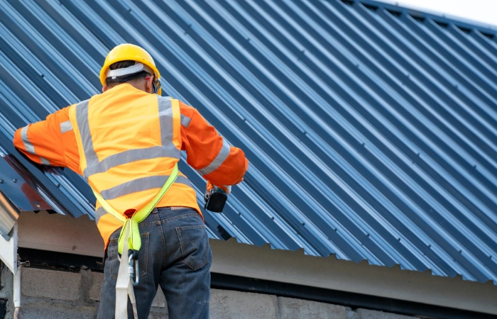 Comparing Local vs. National Companies for Roofing: Pros and Cons