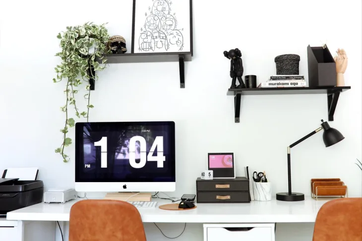 Matching Your Office Desks to Your Overall Design Aesthetic