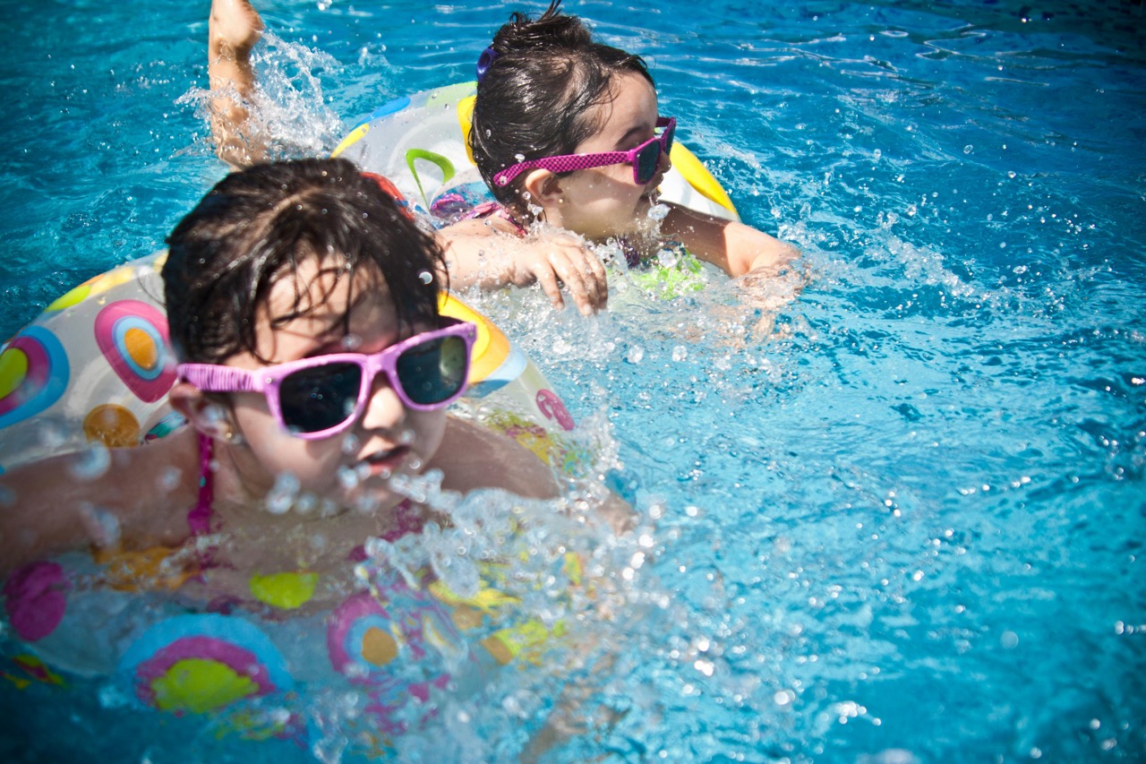 7 Ways to Keep Your Swimming Pool Clean and Pristine