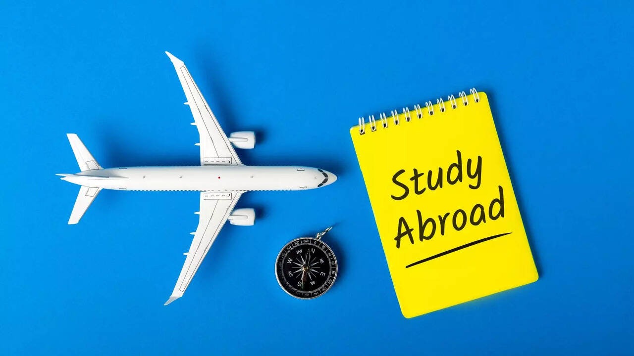 Typical Errors Students Make in the Absence of Delhi Study Abroad Advisors